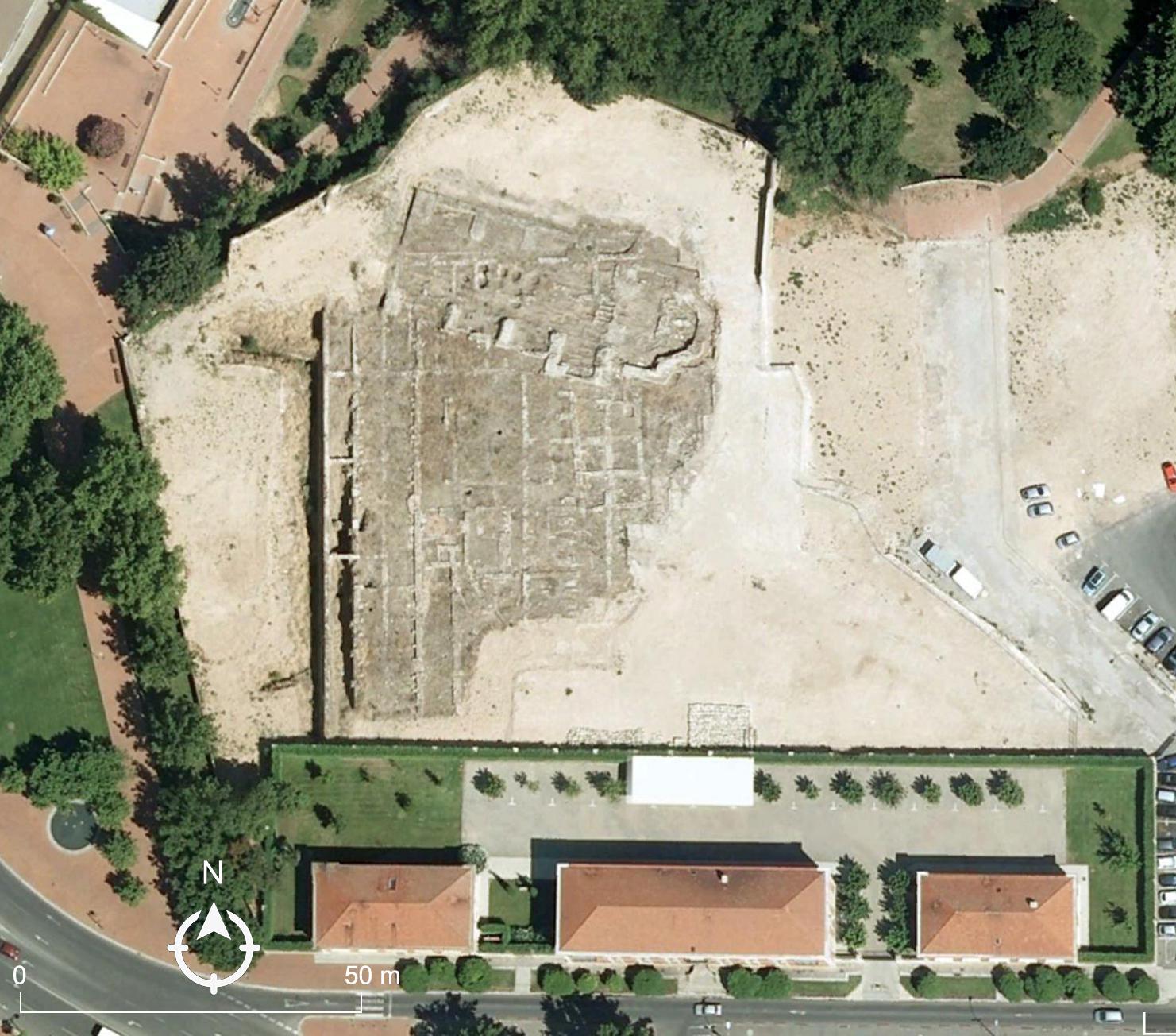 Imagen aérea del yacimiento de Valbuena. Google Earth . La imagen corresponde al 11 de agosto de 2007.